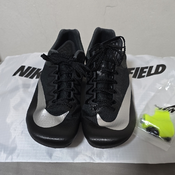 Nike Women's Black and Silver Athletic Shoes - Picture 2 of 6